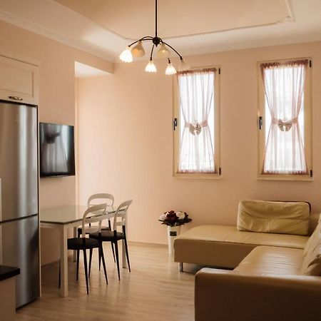 Adriatic East View Apartment Durrës Kültér fotó
