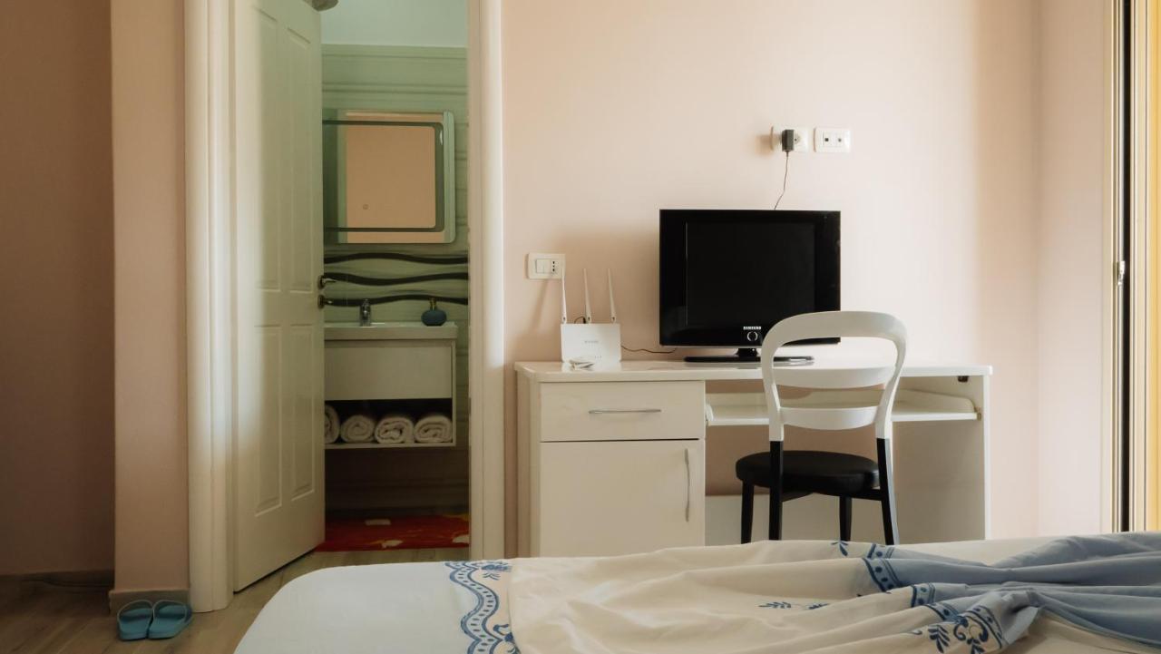 Adriatic East View Apartment Durrës Kültér fotó